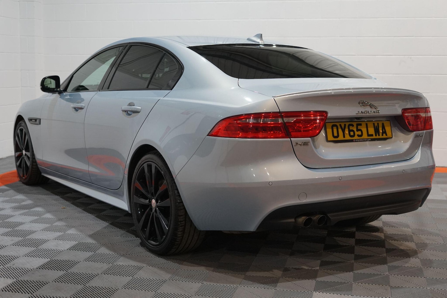 Used Jaguar XE 2015 for sale - 76803562: Photo 9