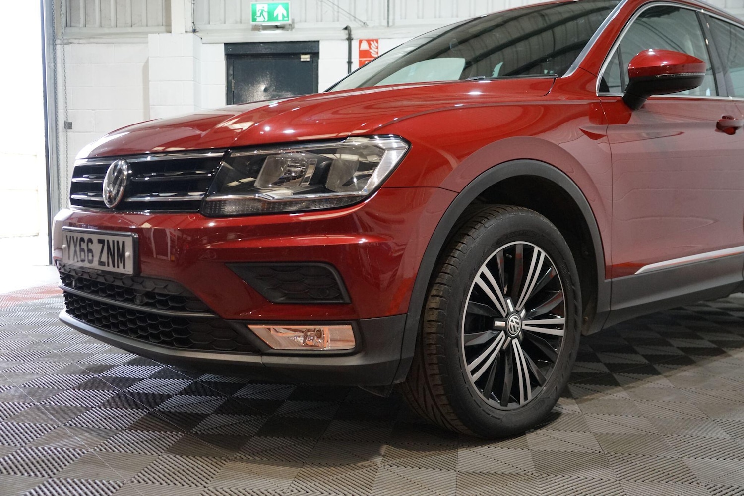 Used Volkswagen Tiguan for sale - 77808749: Photo 14