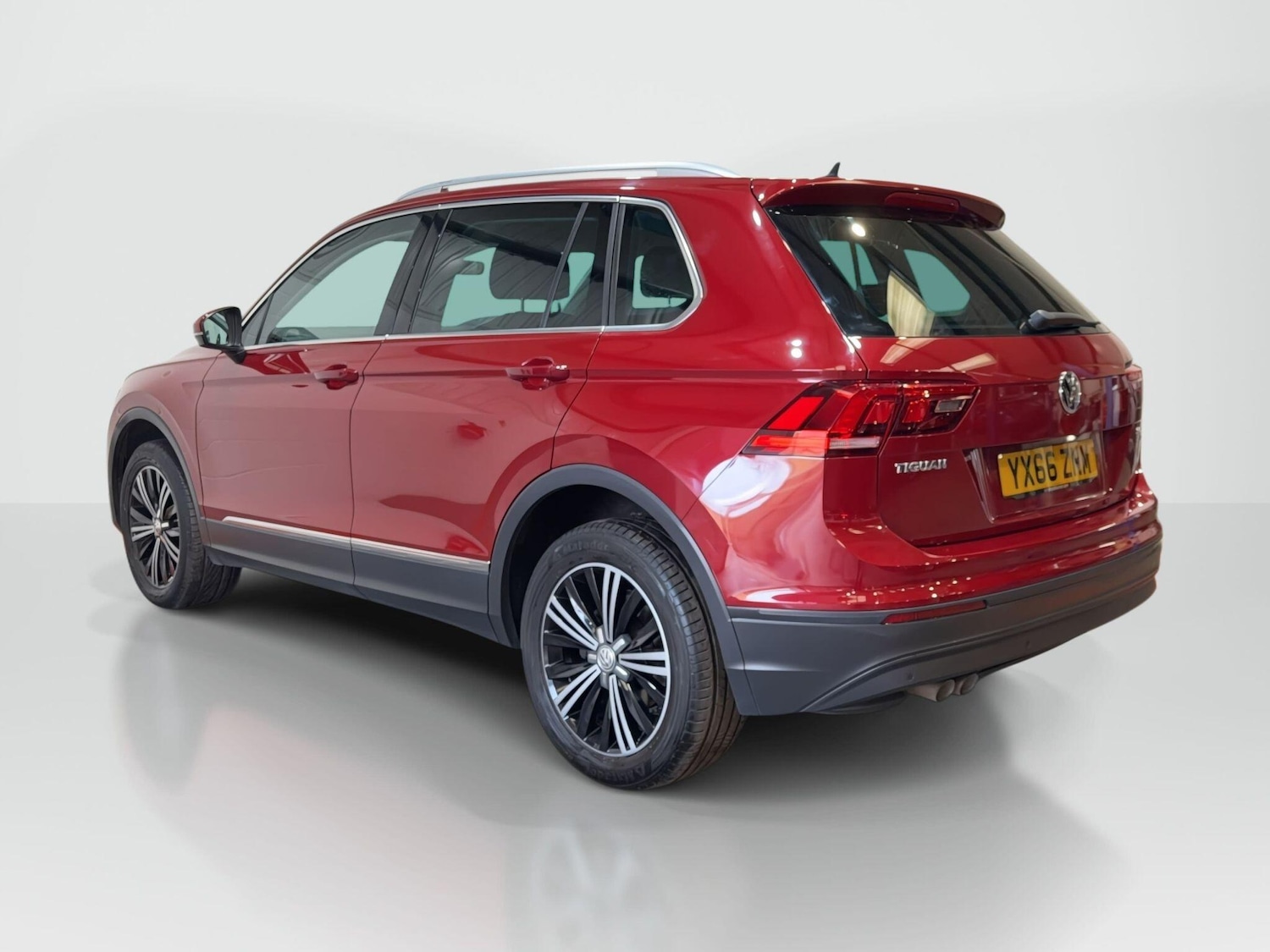 Used Volkswagen Tiguan for sale - 77808749: Photo 18