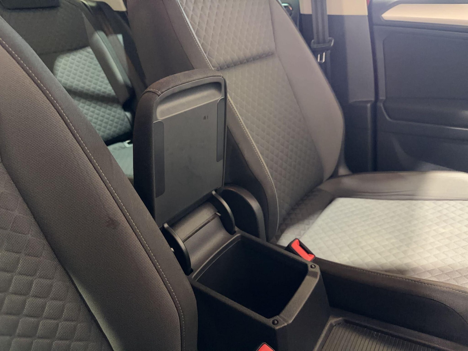 Used Volkswagen Tiguan for sale - 77808749: Photo 31