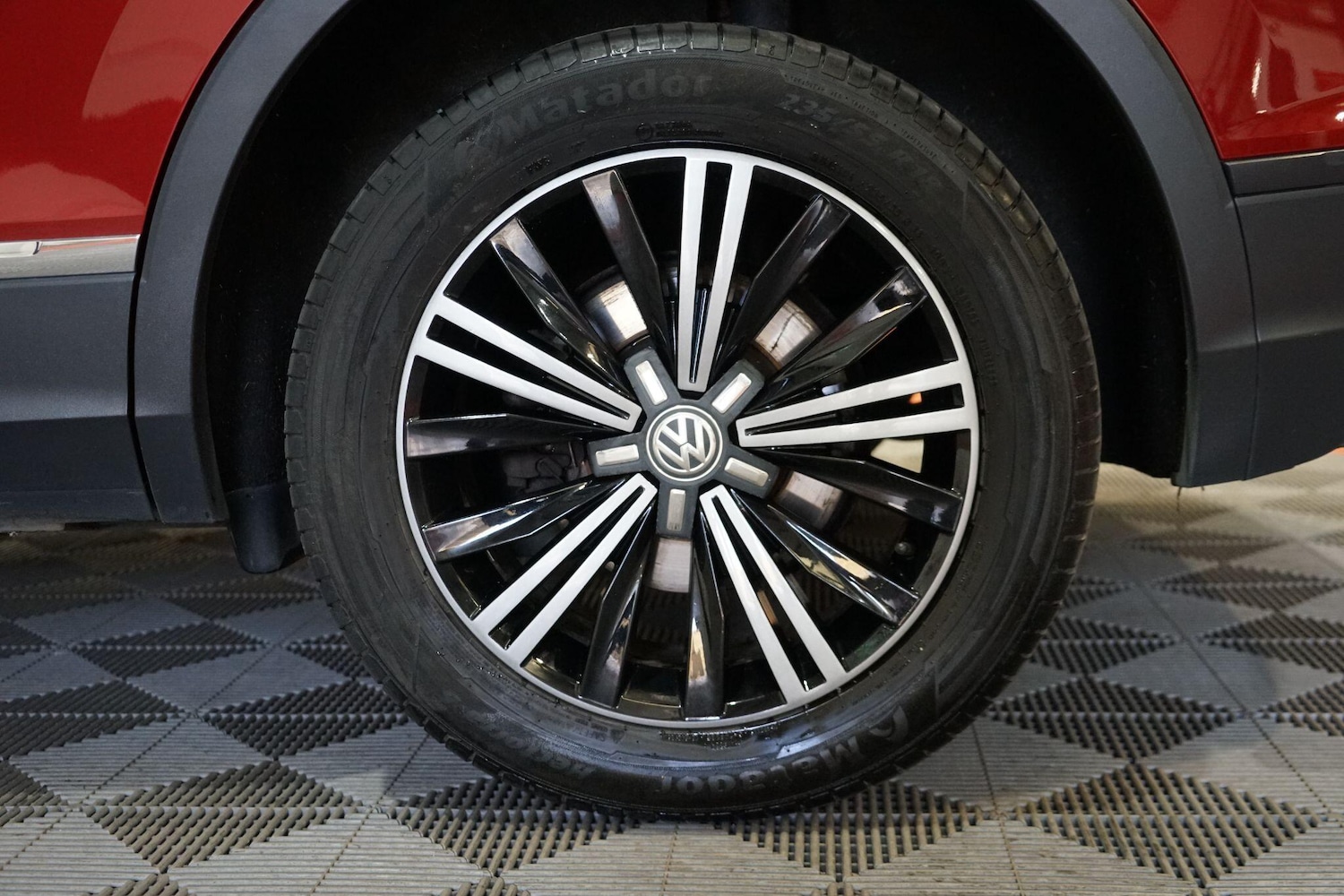 Used Volkswagen Tiguan for sale - 77808749: Photo 47