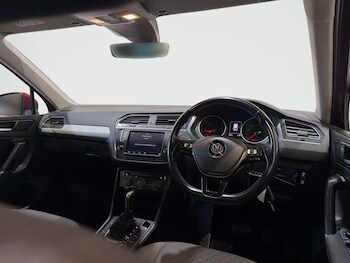 Used Volkswagen Tiguan 2016 for sale - 77808749: Photo