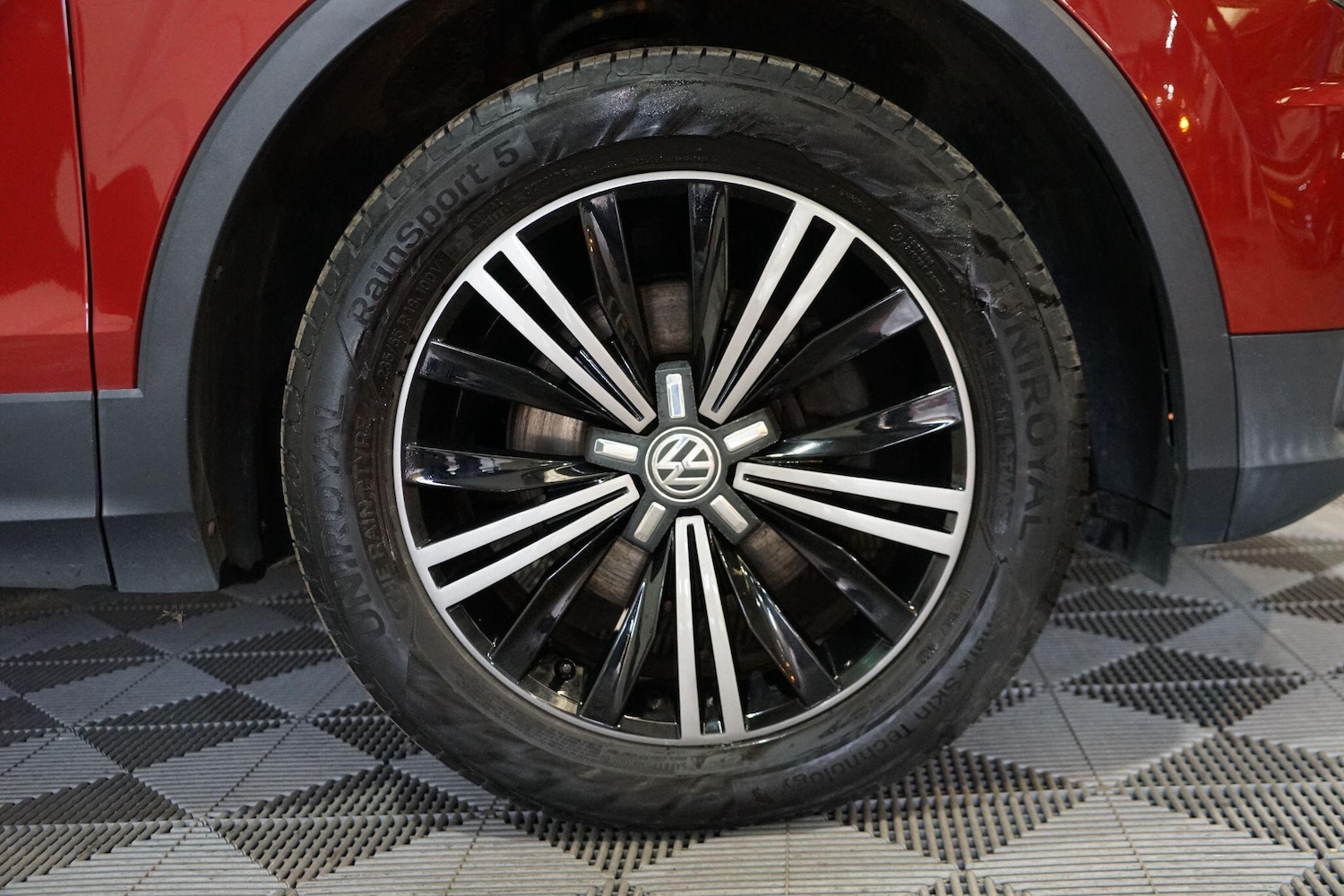 Used Volkswagen Tiguan for sale - 77808749: Photo 6