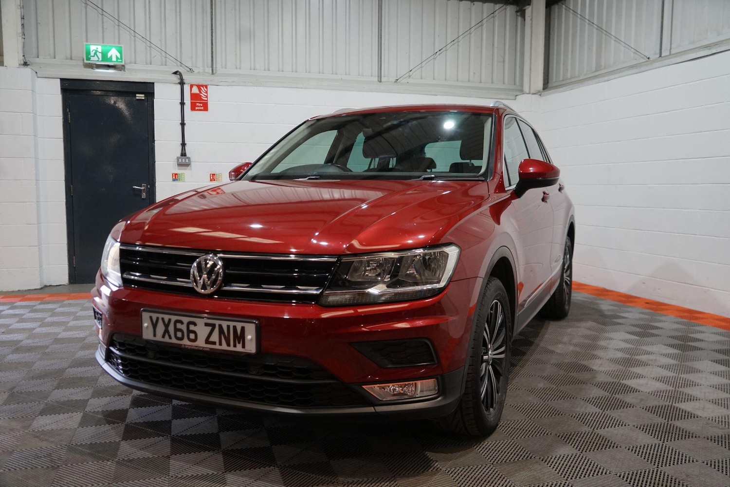 Used Volkswagen Tiguan for sale - 77808749: Photo 9