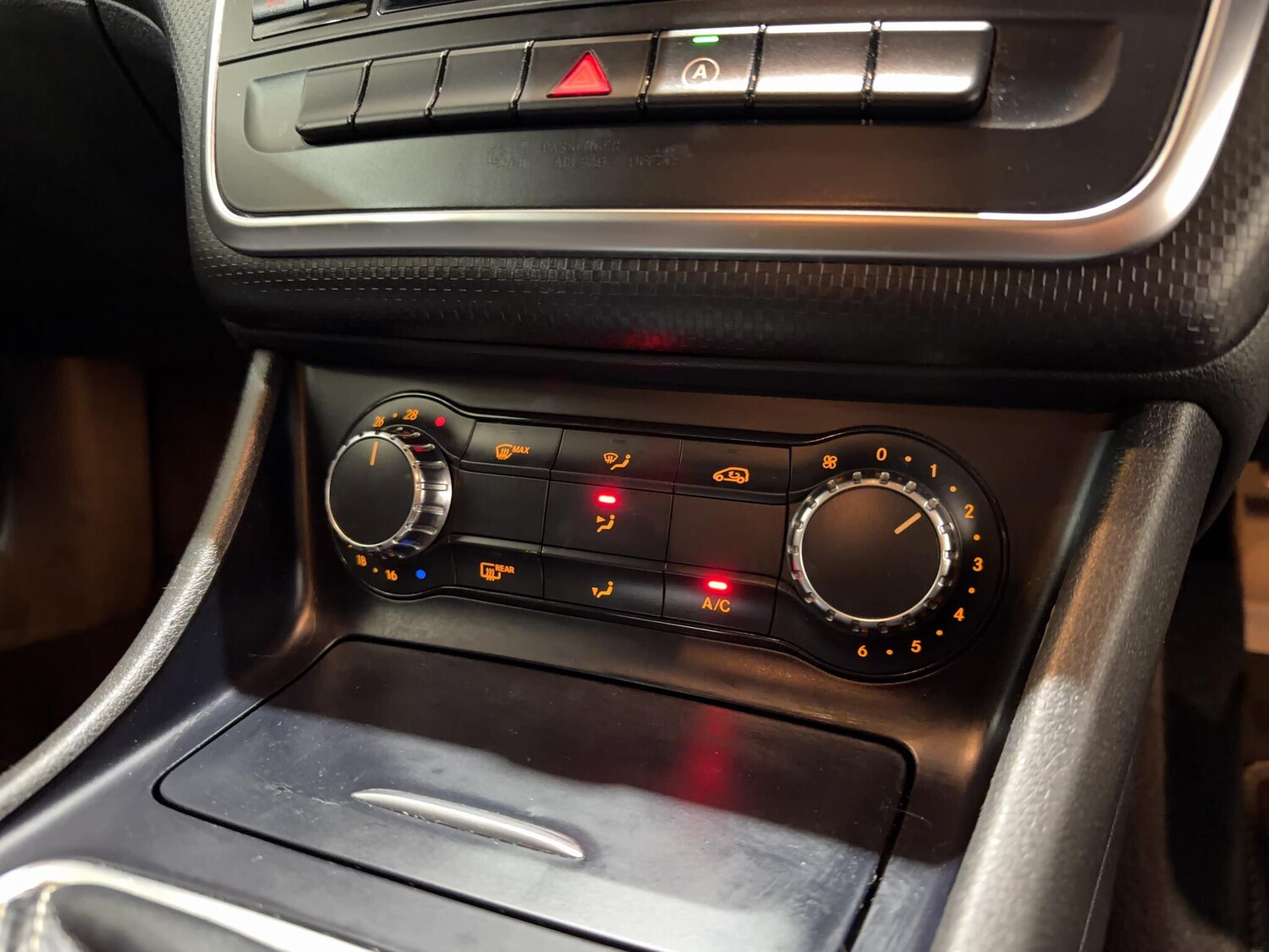 Used Mercedes-Benz A-Class 2015 for sale - 77838456: Photo 32