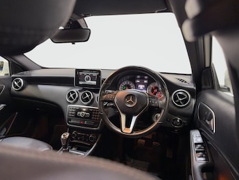 Used Mercedes-Benz A-Class 2015 for sale - 77838456: Photo