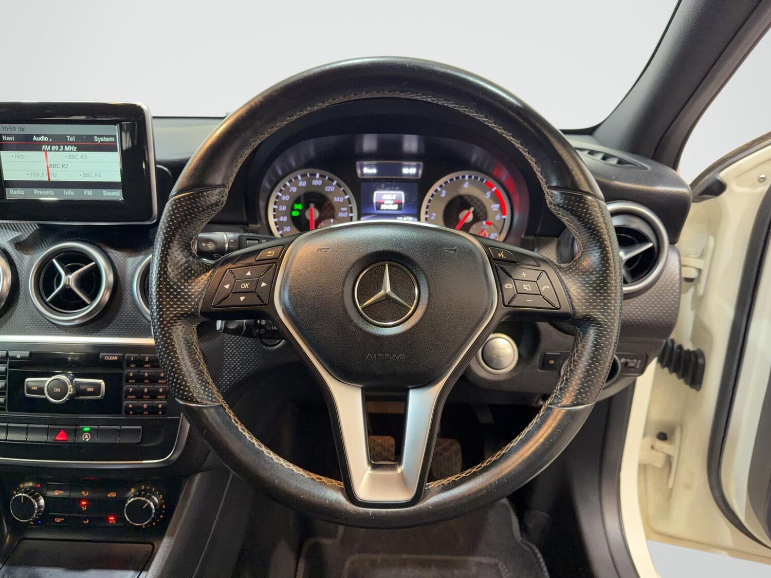 Used Mercedes-Benz A-Class 2015 for sale - 77838456: Photo 62