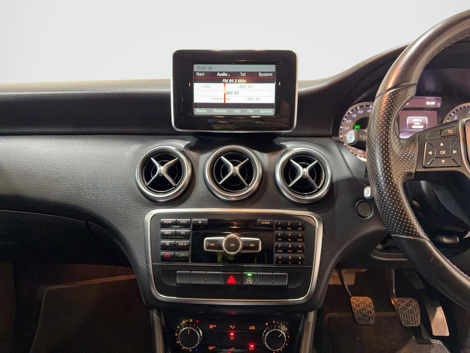 Used Mercedes-Benz A-Class 2015 for sale - 77838456: Photo 73