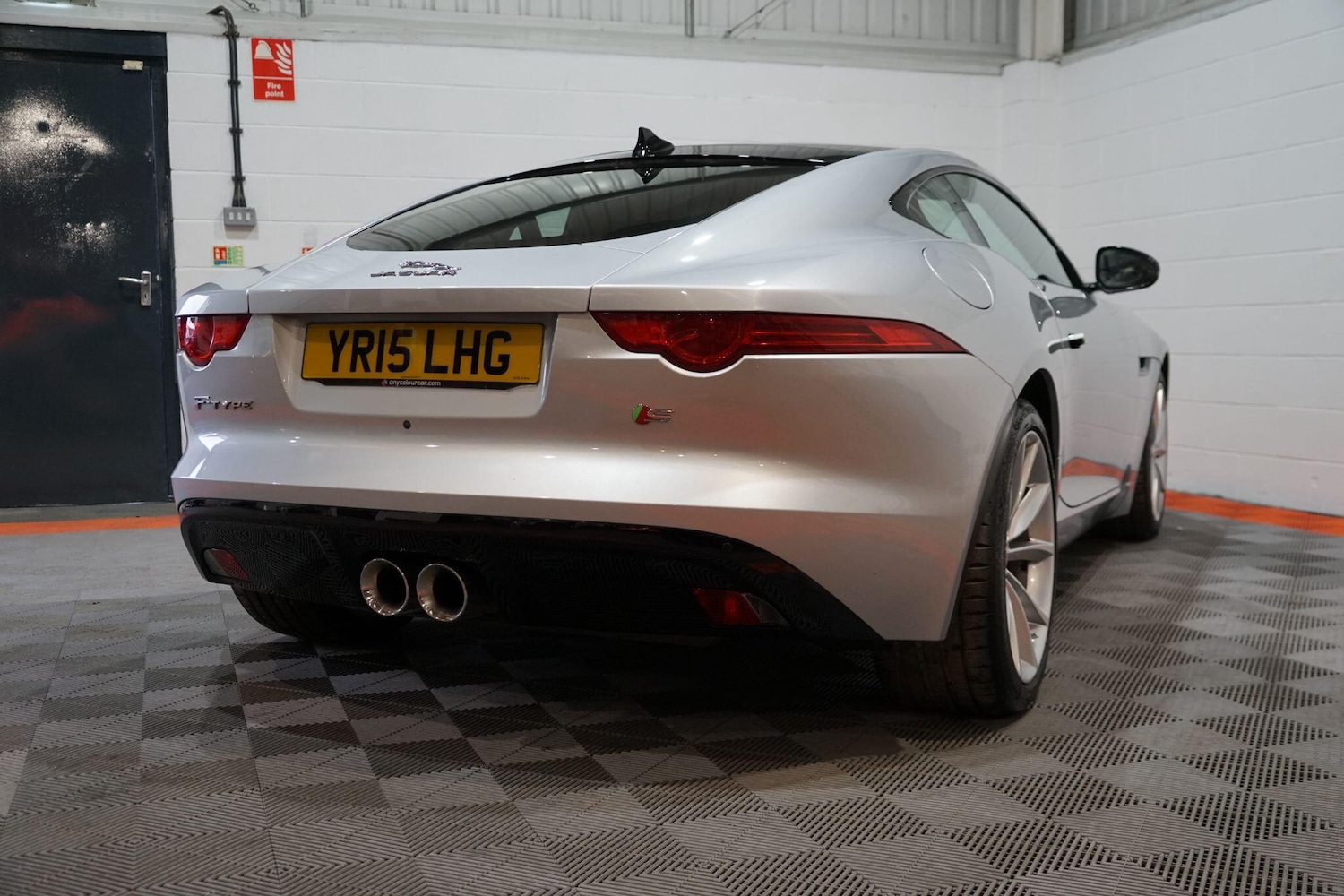 Used Jaguar F-Type 2015 for sale - 77203888: Photo 17