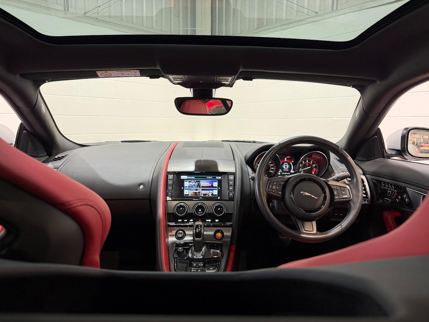 Used Jaguar F-Type 2015 for sale - 77203888: Photo 21