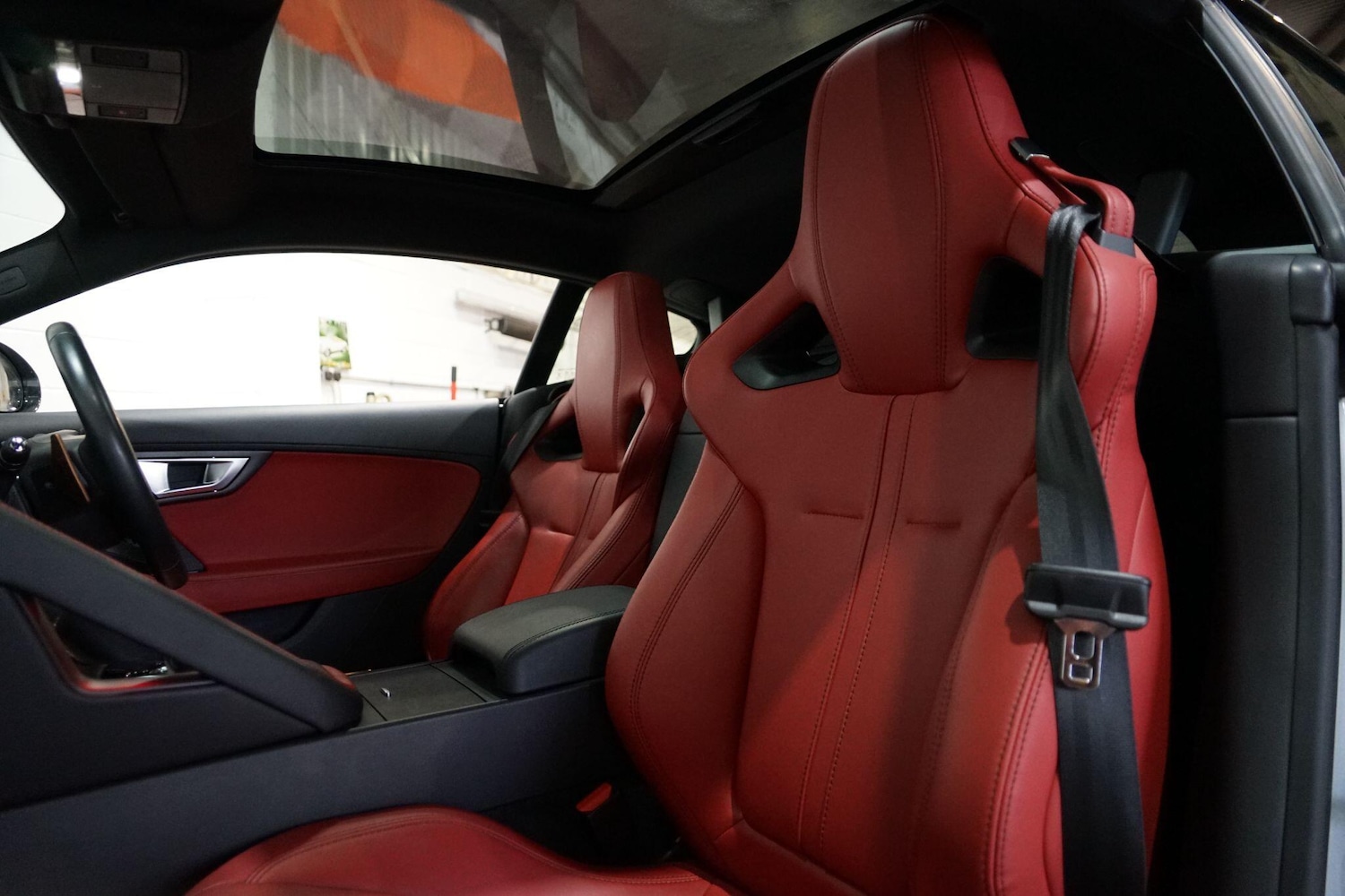 Used Jaguar F-Type 2015 for sale - 77203888: Photo 26