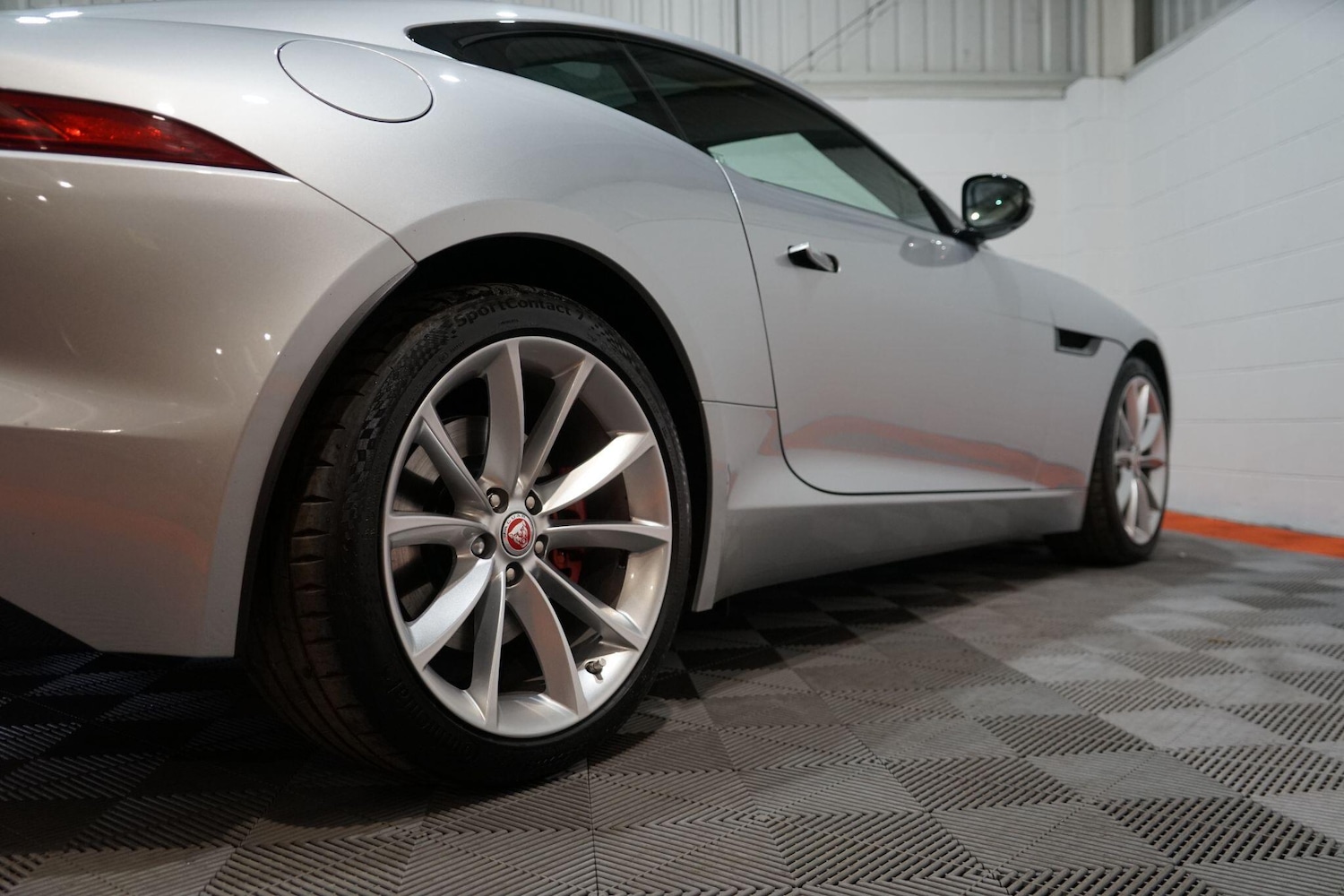 Used Jaguar F-Type 2015 for sale - 77203888: Photo 35