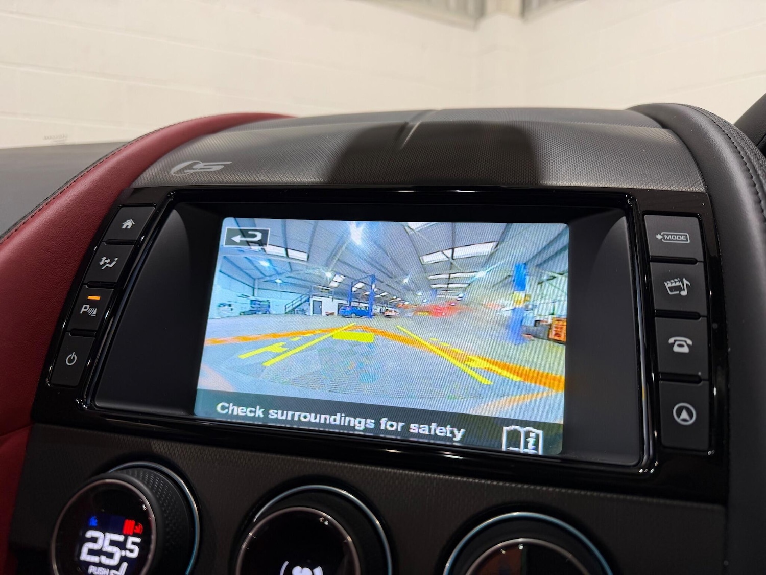 Used Jaguar F-Type 2015 for sale - 77203888: Photo 42