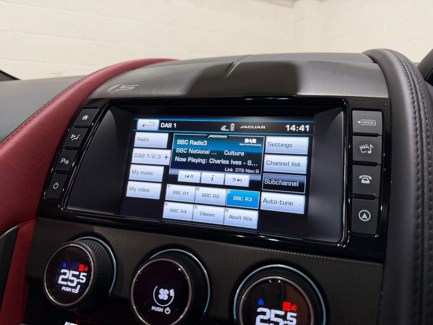 Used Jaguar F-Type 2015 for sale - 77203888: Photo 47