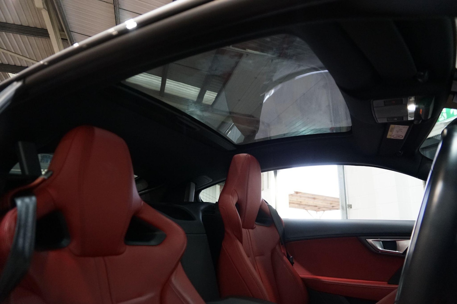 Used Jaguar F-Type 2015 for sale - 77203888: Photo 61