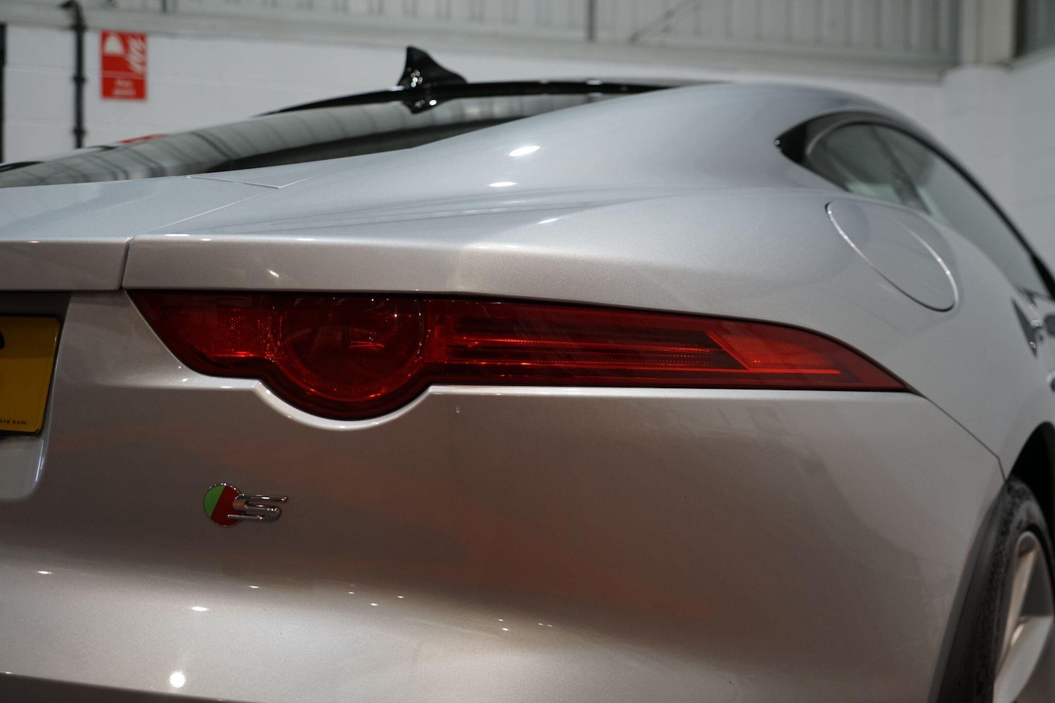 Used Jaguar F-Type 2015 for sale - 77203888: Photo 74