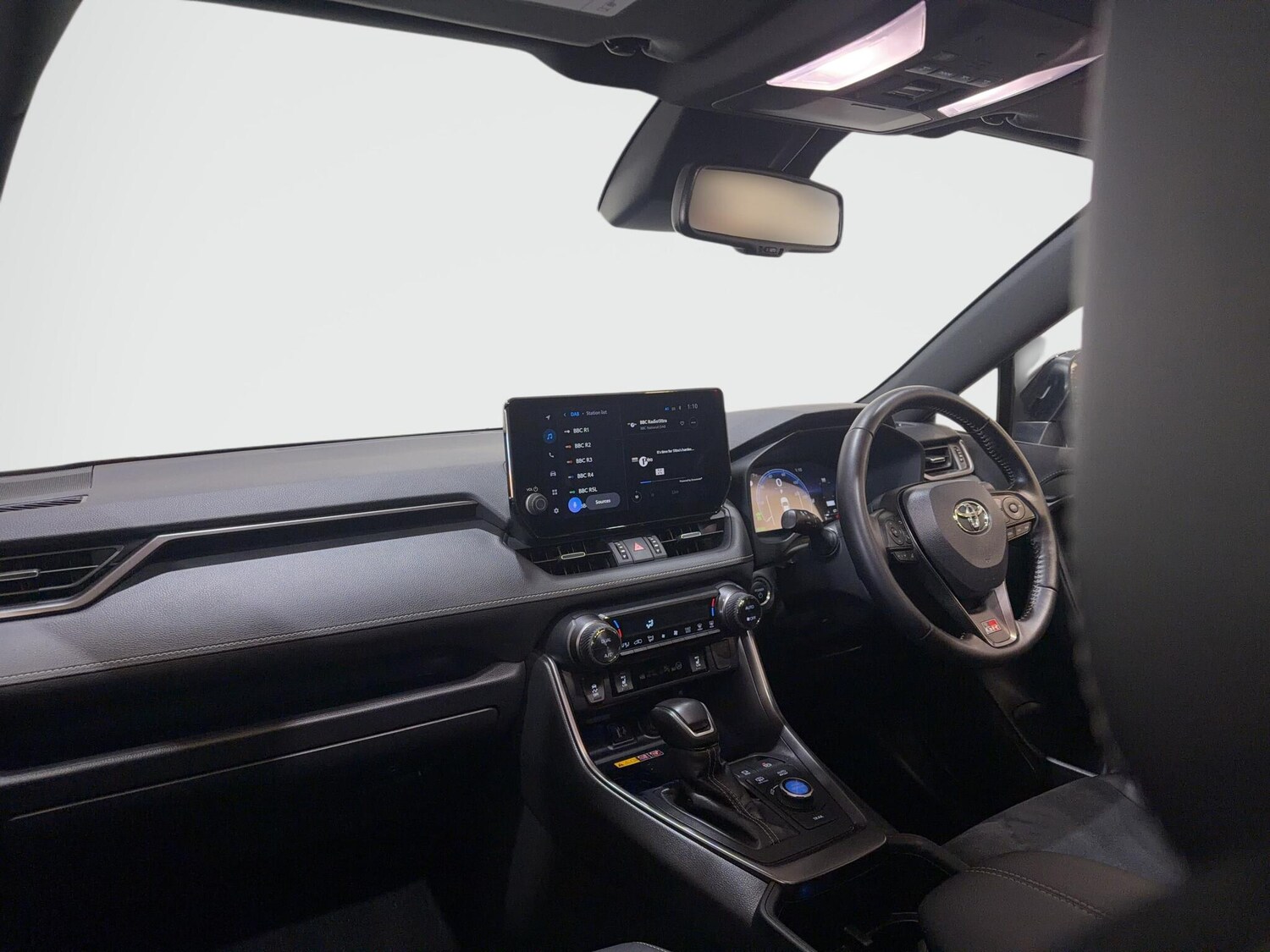 Used Toyota RAV4 2024 for sale - 78048192: Photo 26