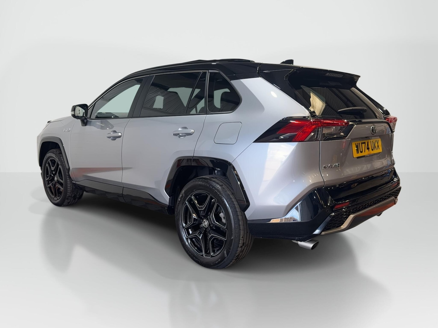 Used Toyota RAV4 2024 for sale - 78048192: Photo 3