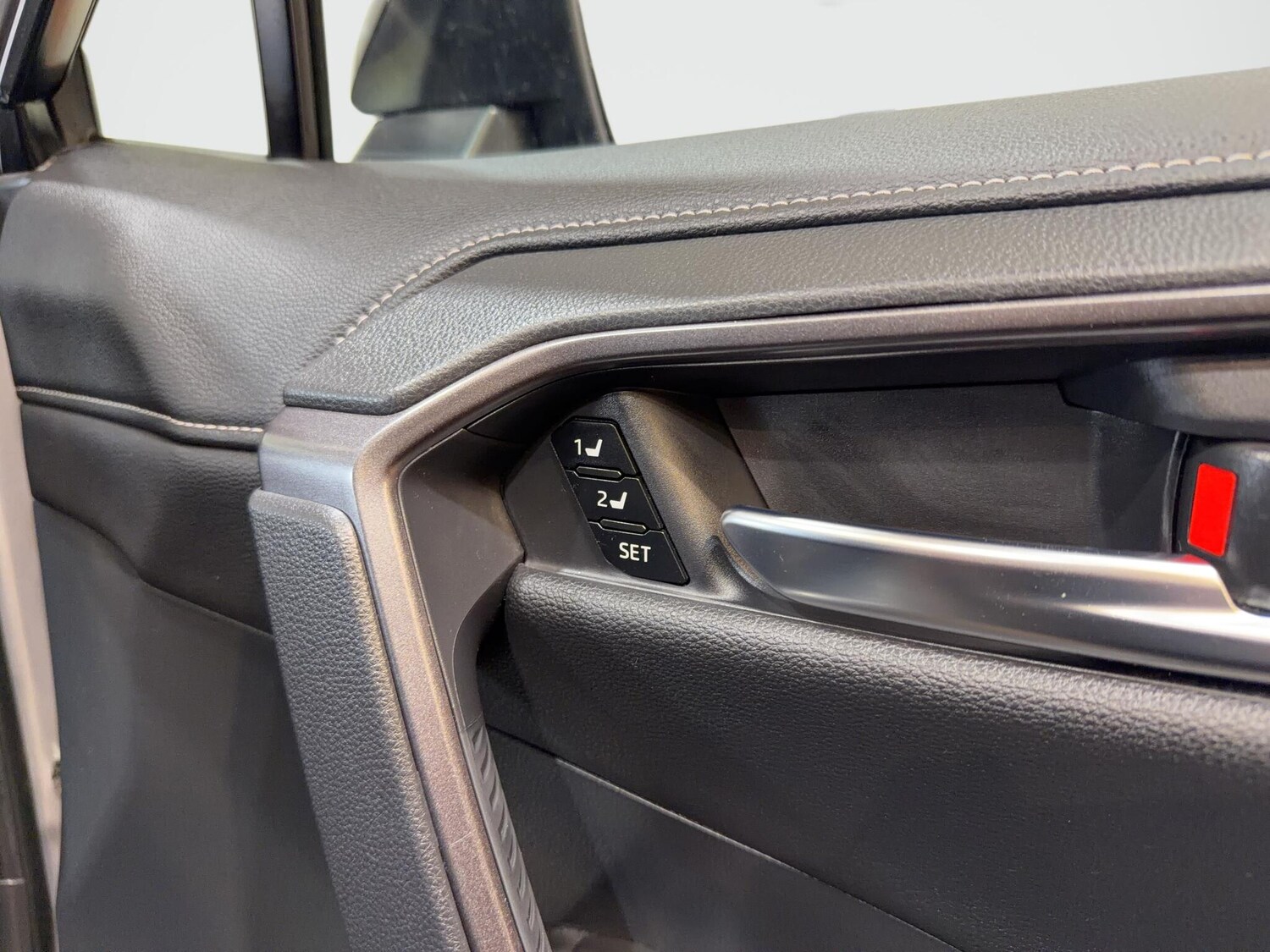 Used Toyota RAV4 2024 for sale - 78048192: Photo 40