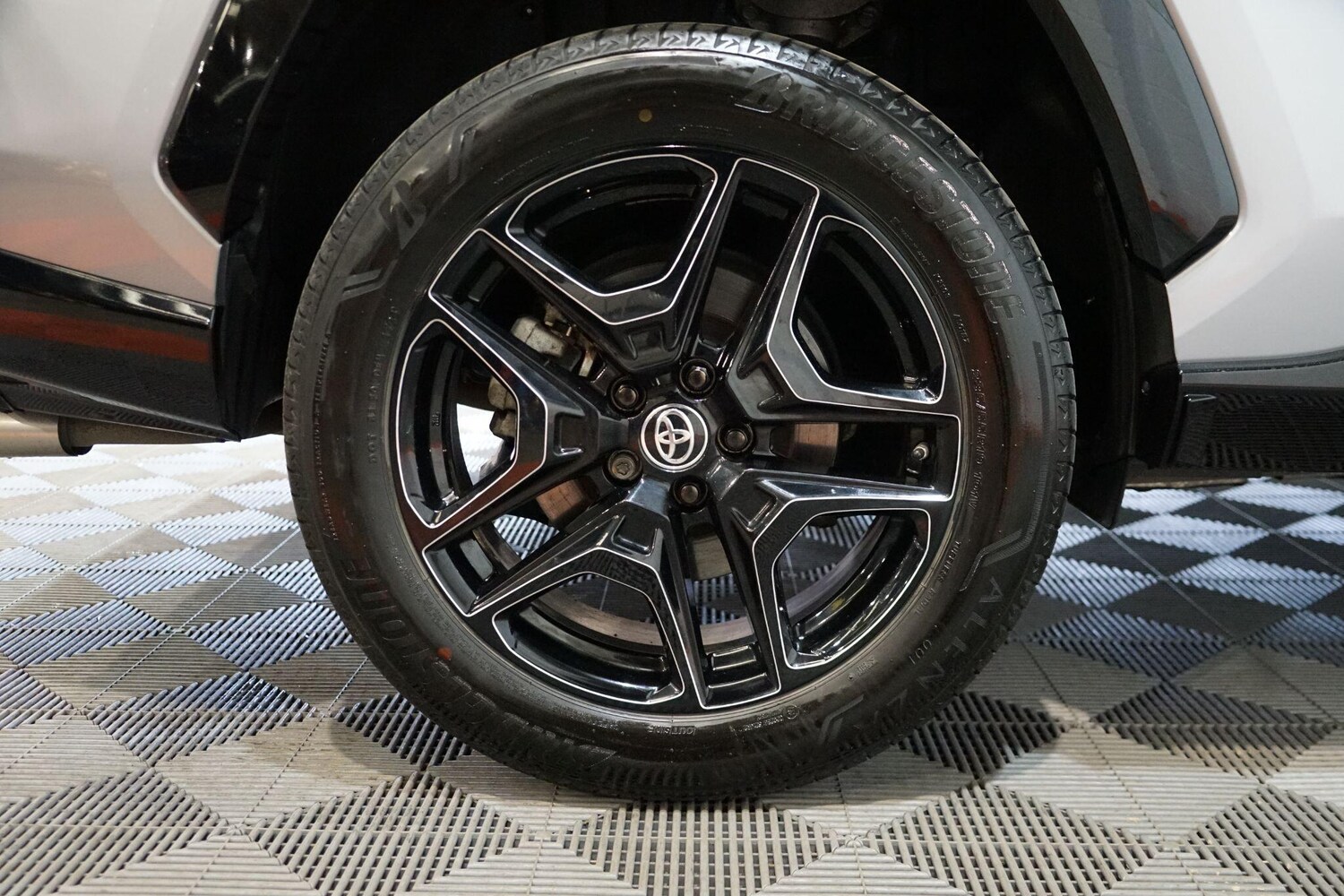 Used Toyota RAV4 2024 for sale - 78048192: Photo 43