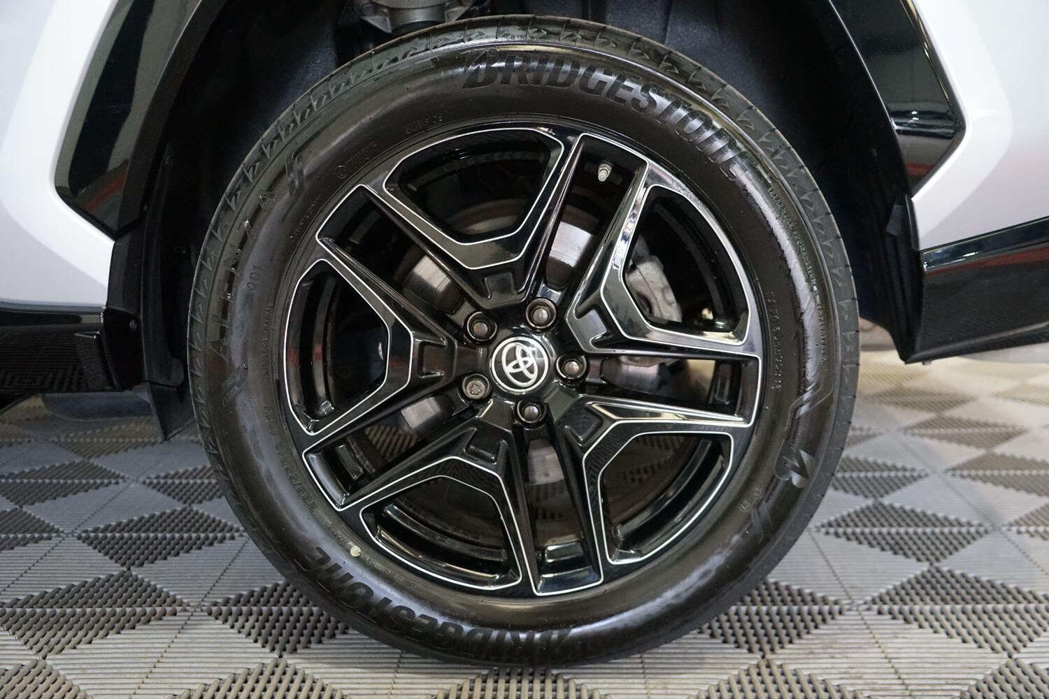 Used Toyota RAV4 2024 for sale - 78048192: Photo 6