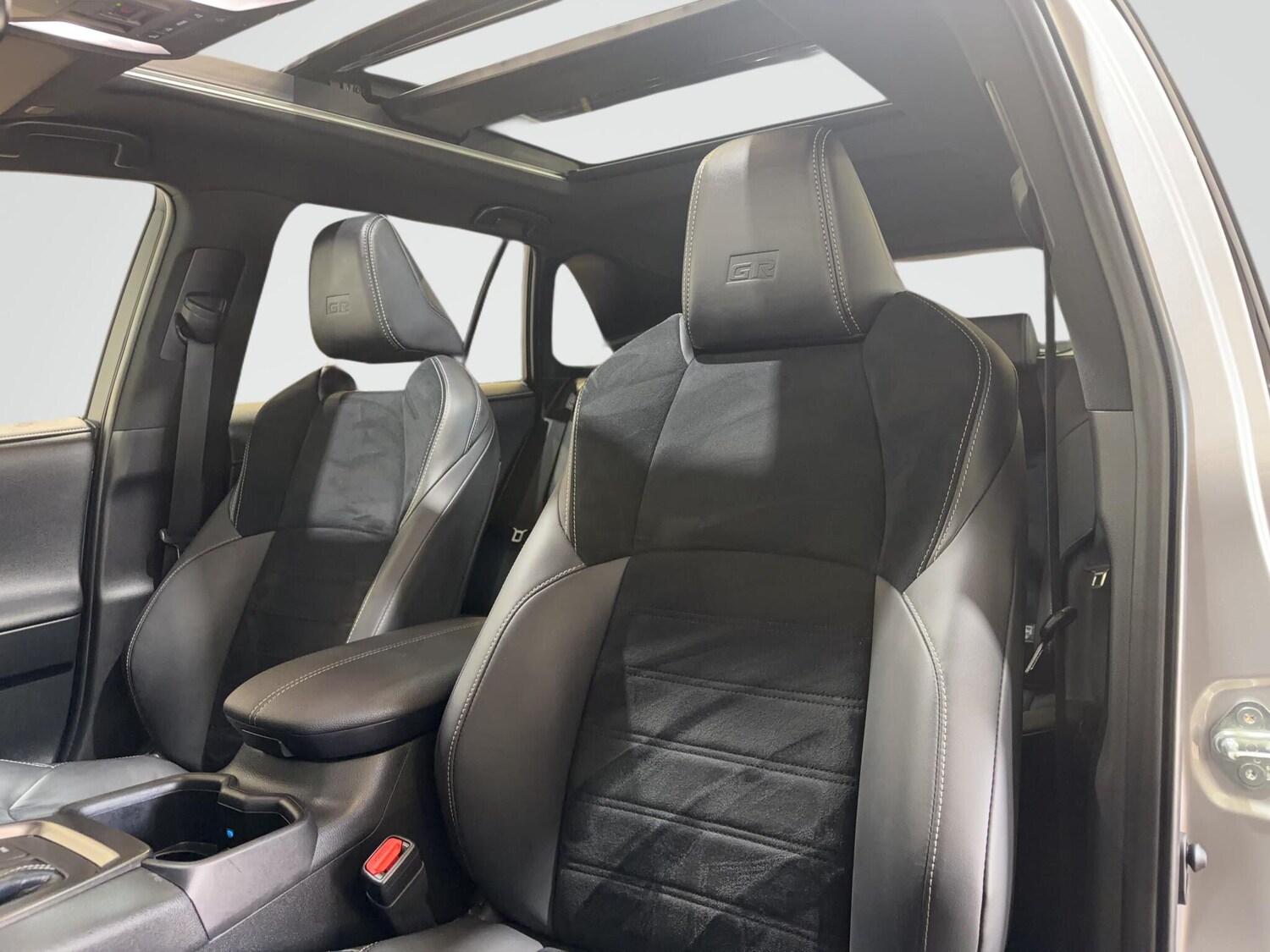 Used Toyota RAV4 2024 for sale - 78048192: Photo 65