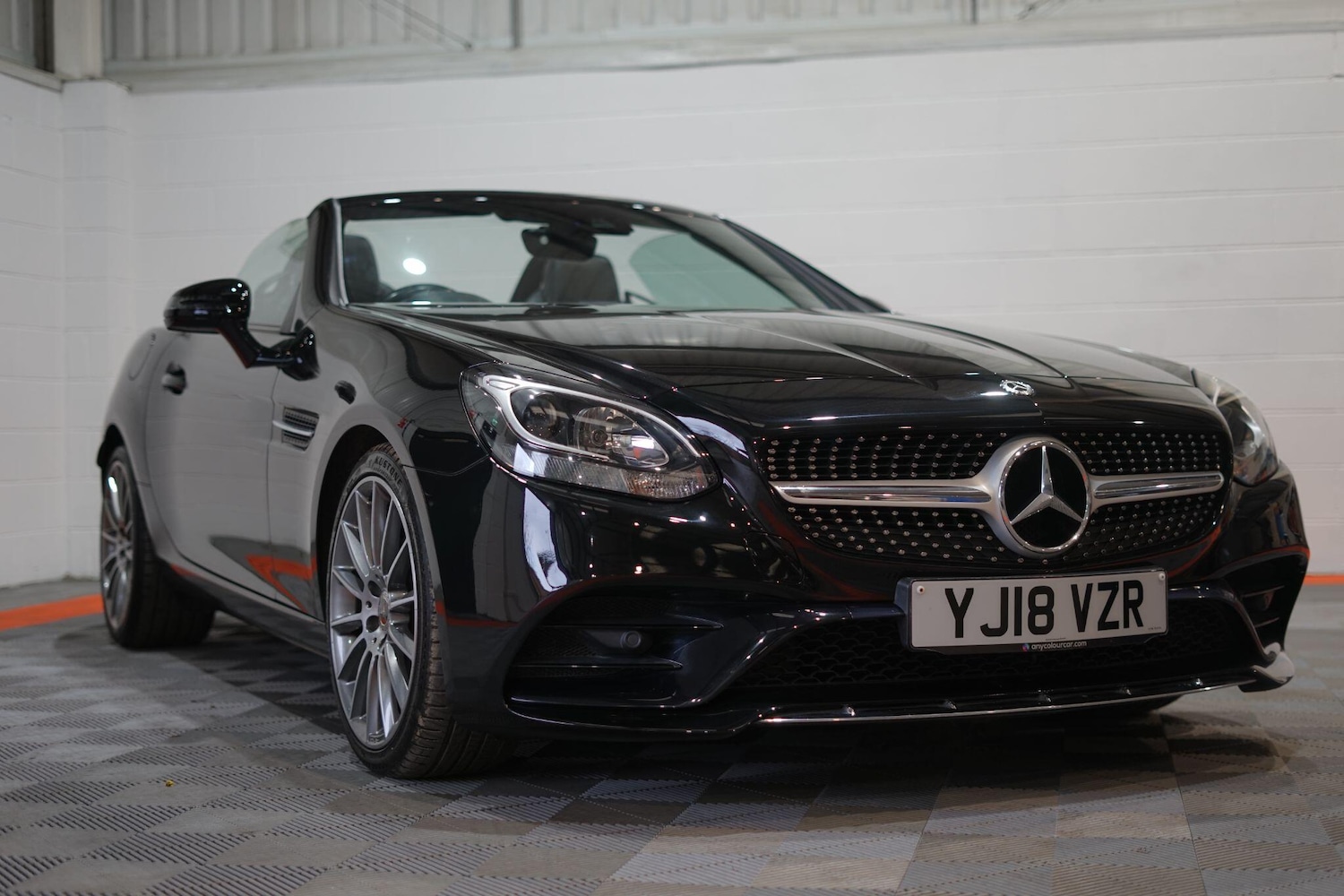Used Mercedes-Benz SLC 2018 for sale - 76803558: Photo 1