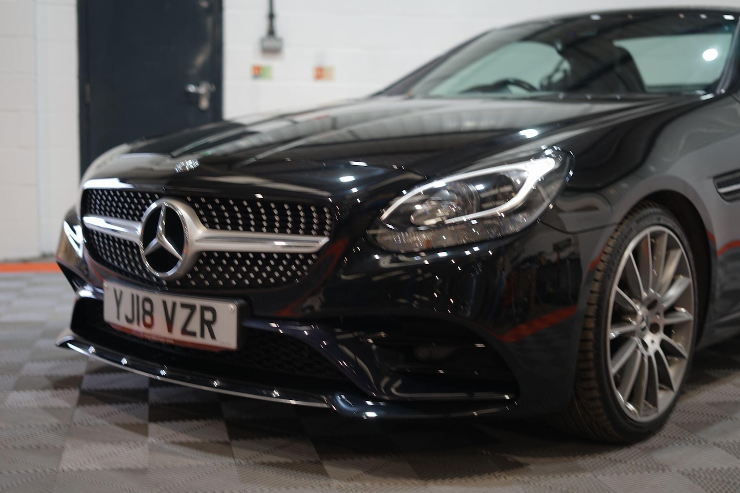 Used Mercedes-Benz SLC 2018 for sale - 76803558: Photo 15