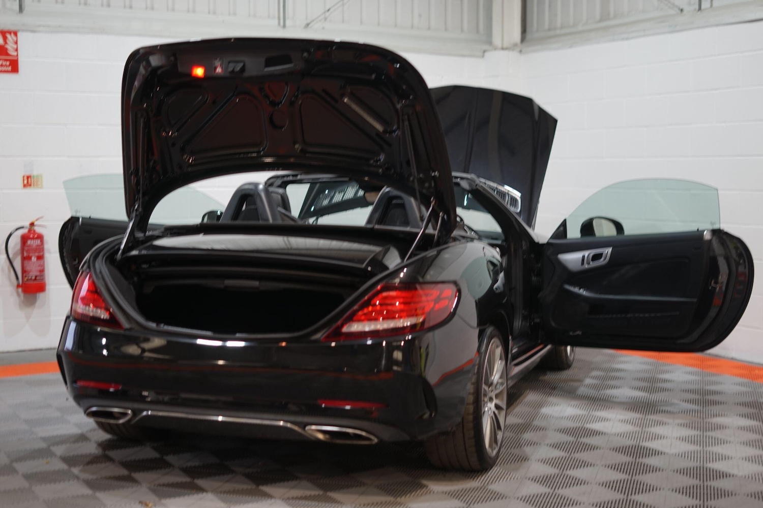 Used Mercedes-Benz SLC 2018 for sale - 76803558: Photo 22