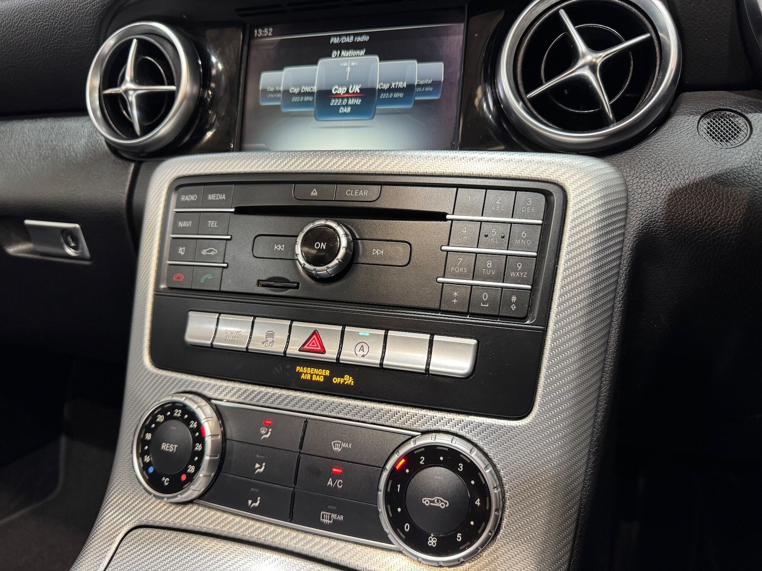 Used Mercedes-Benz SLC 2018 for sale - 76803558: Photo 43