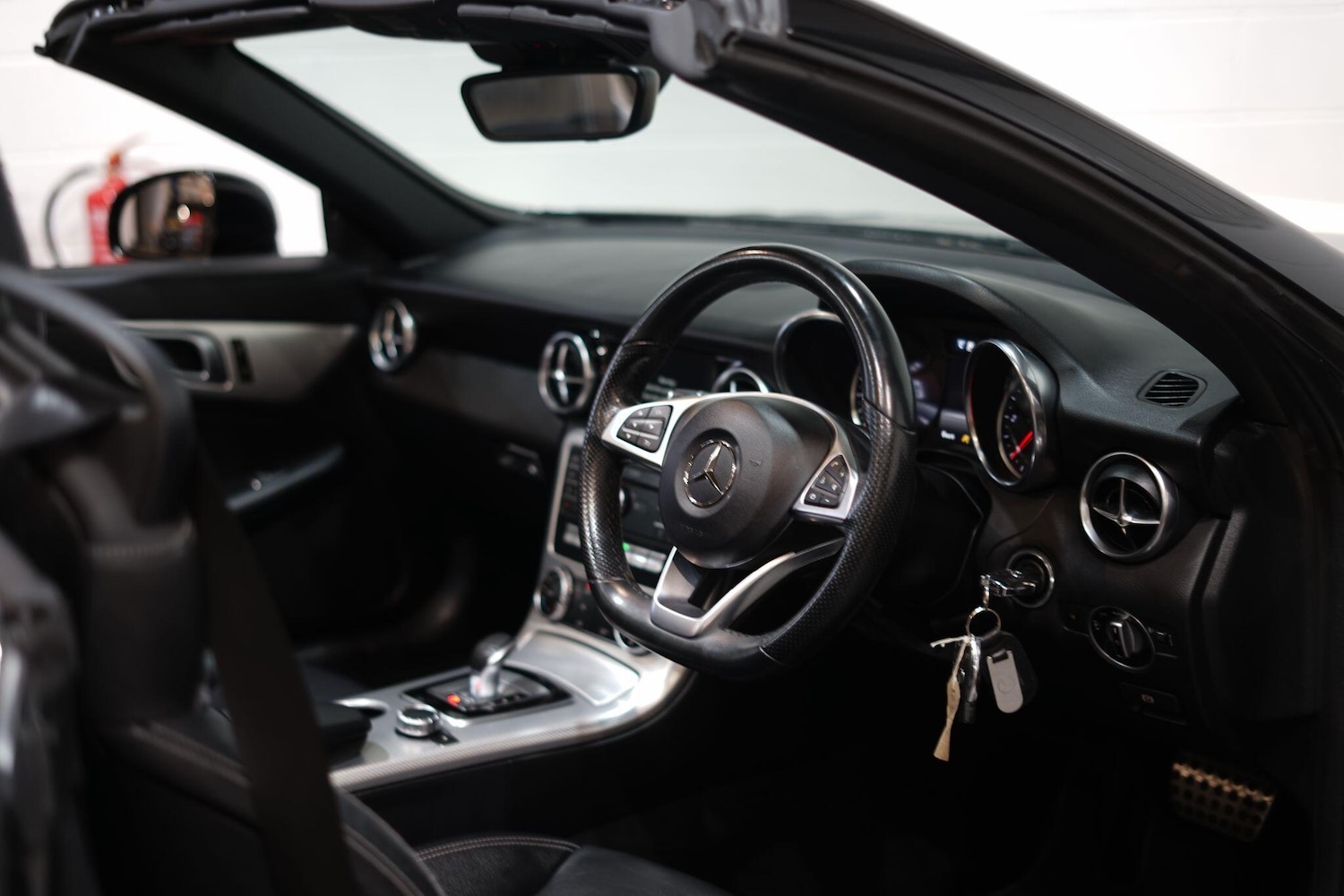 Used Mercedes-Benz SLC 2018 for sale - 76803558: Photo 52