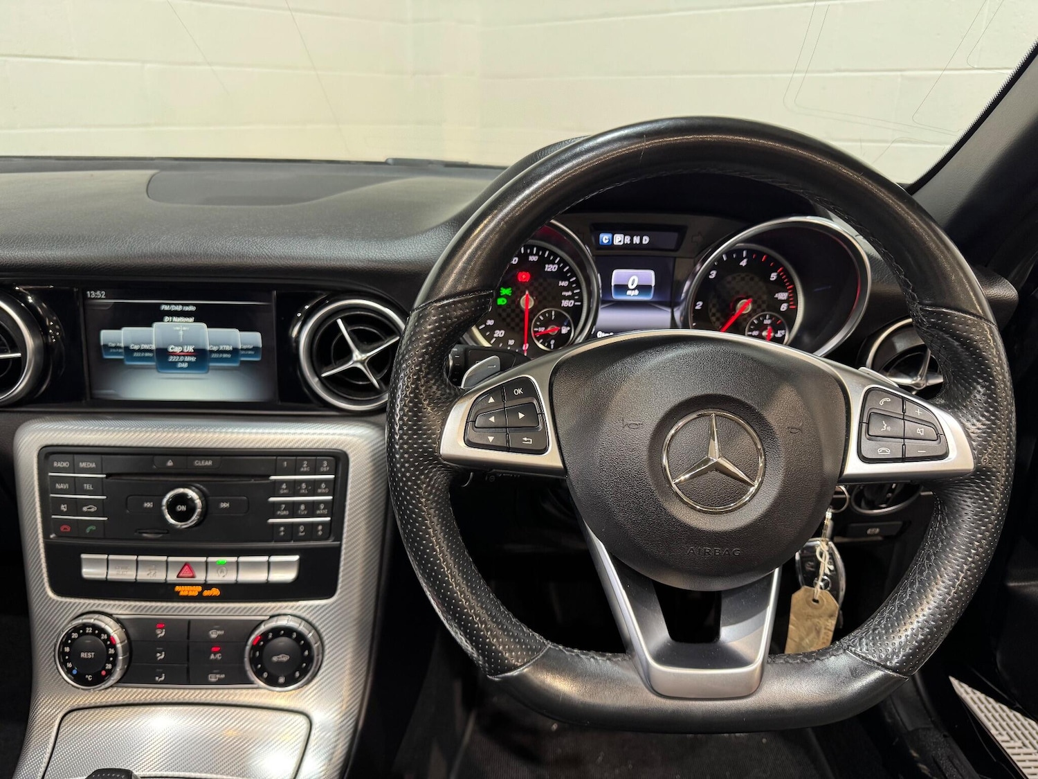 Used Mercedes-Benz SLC 2018 for sale - 76803558: Photo 56