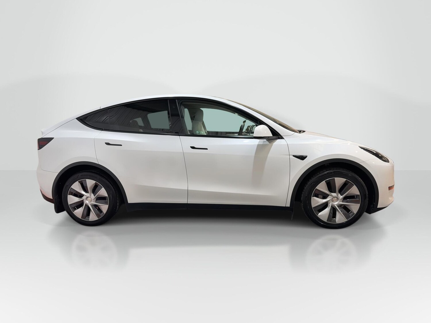 Used Tesla Model Y for sale - 77587101: Photo 2