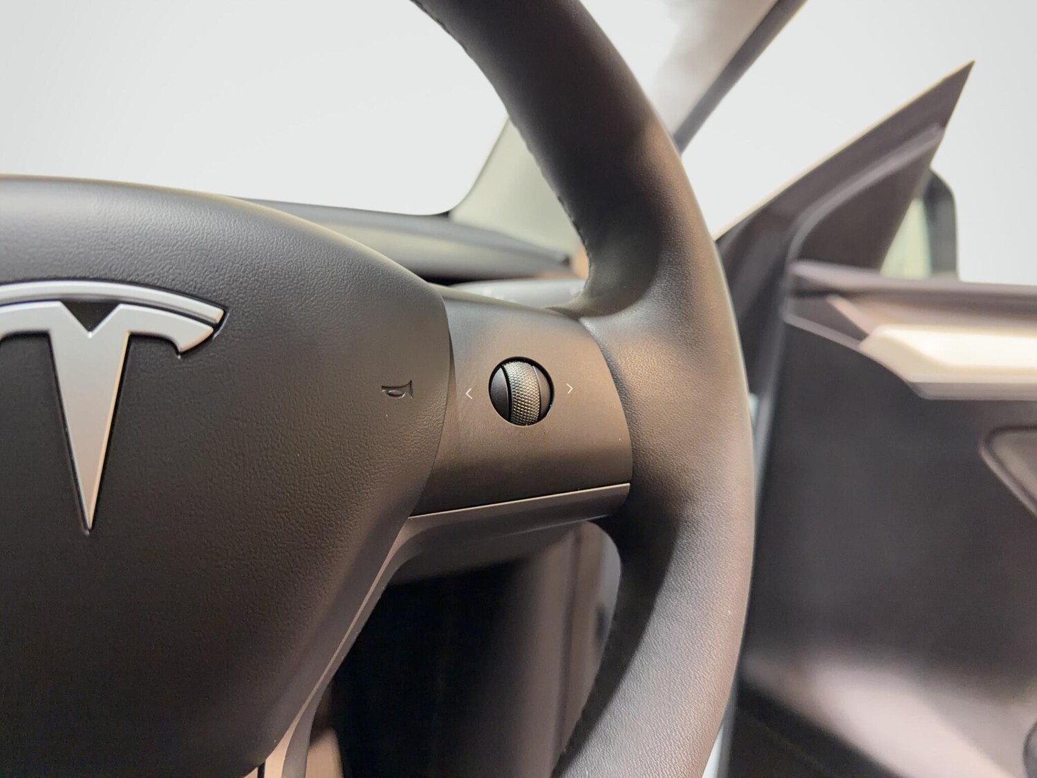 Used Tesla Model Y for sale - 77587101: Photo 44