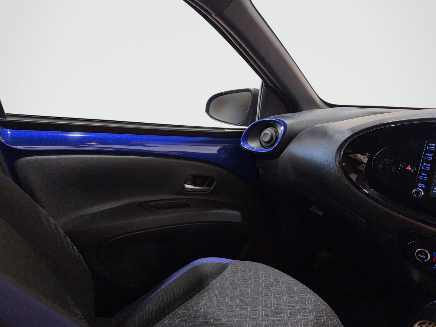 Used Toyota Aygo X 2022 for sale - 77839651: Photo 31