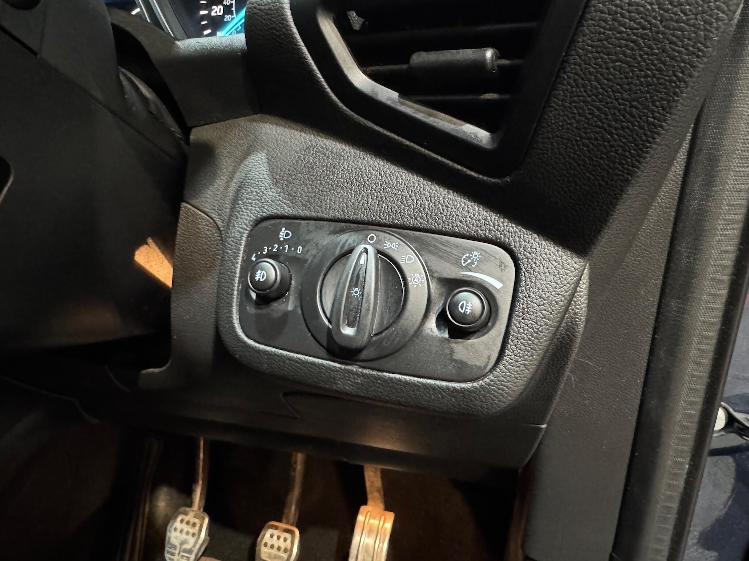 Used Ford Kuga 2019 for sale - 76803546: Photo 25