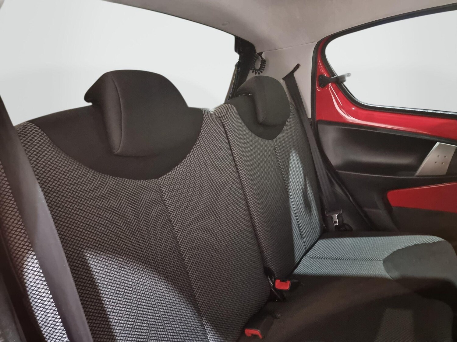 Used Toyota AYGO for sale - 77387150: Photo 30