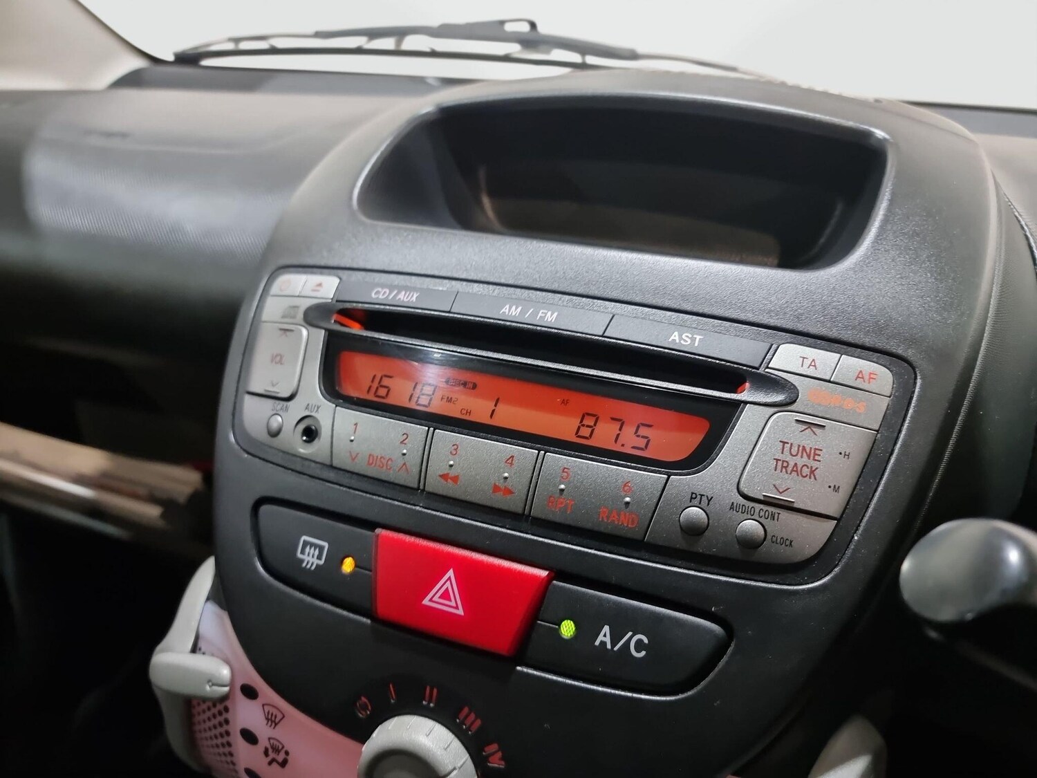 Used Toyota AYGO for sale - 77387150: Photo 39