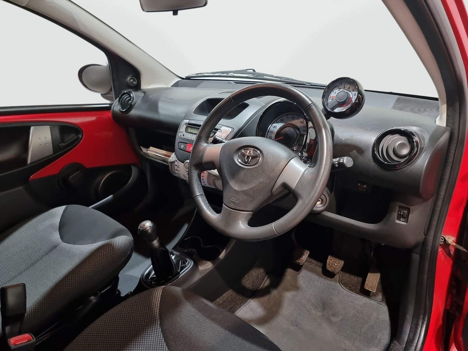 Used Toyota AYGO for sale - 77387150: Photo 4