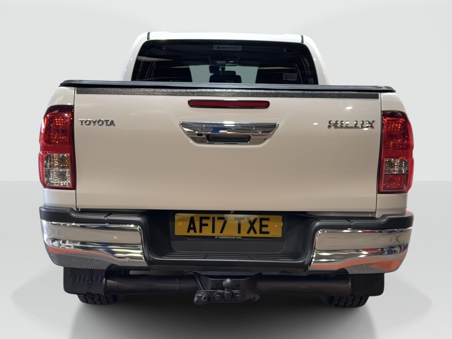 Used Toyota Hilux 2017 for sale - 77626300: Photo 18