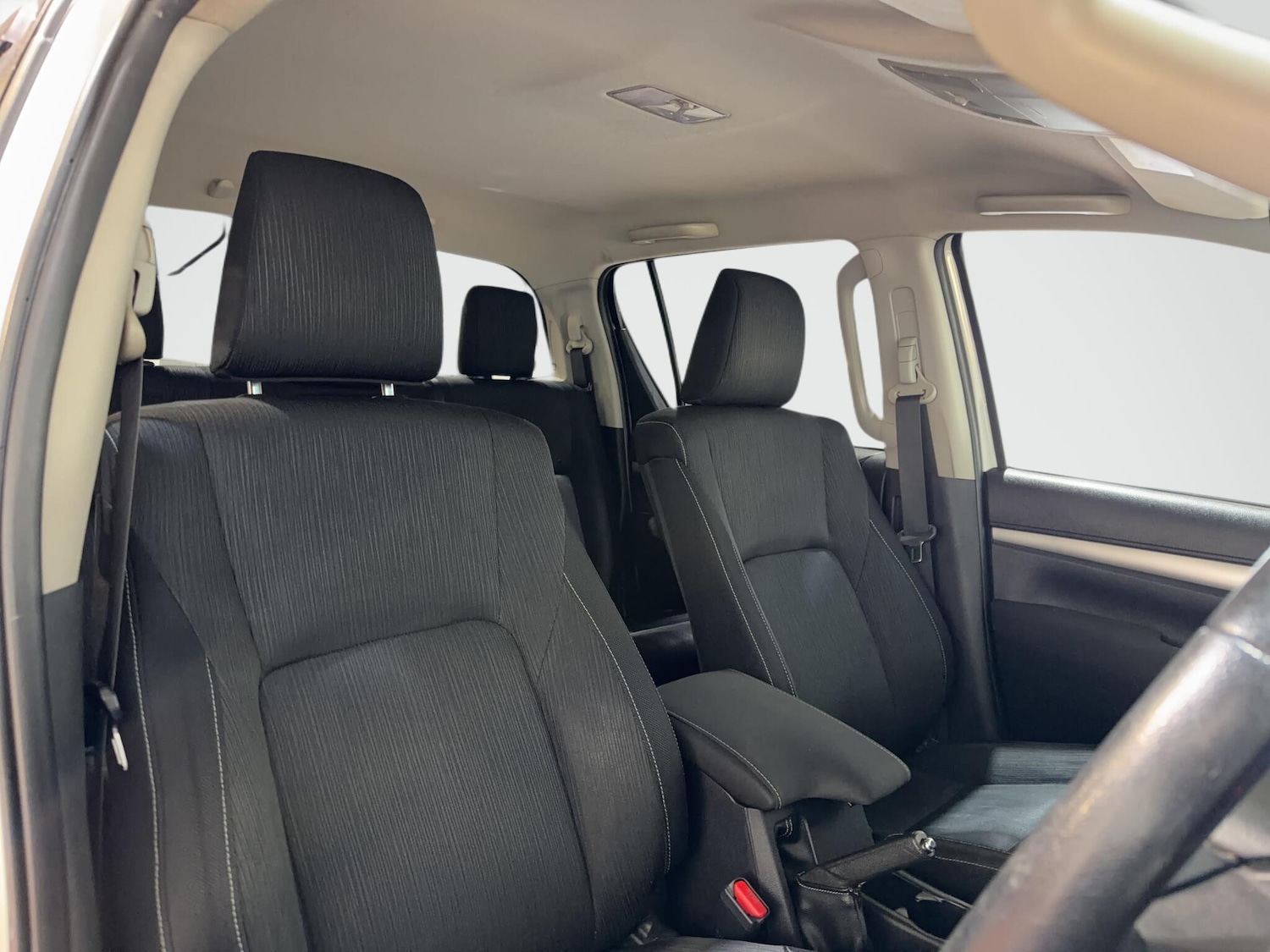 Used Toyota Hilux 2017 for sale - 77626300: Photo 27