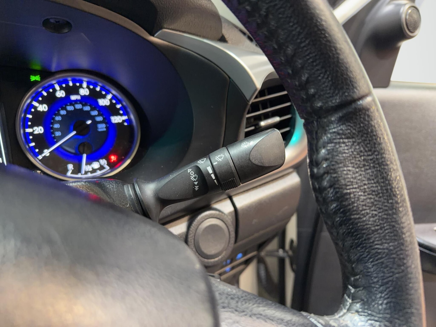 Used Toyota Hilux 2017 for sale - 77626300: Photo 31