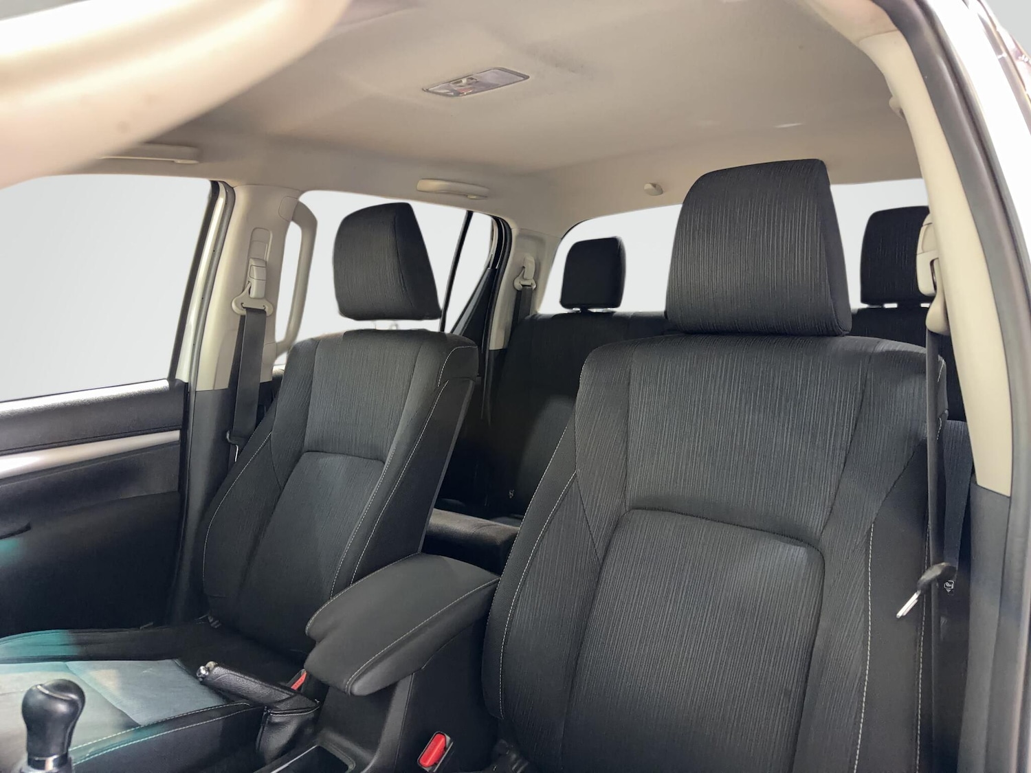 Used Toyota Hilux 2017 for sale - 77626300: Photo 44