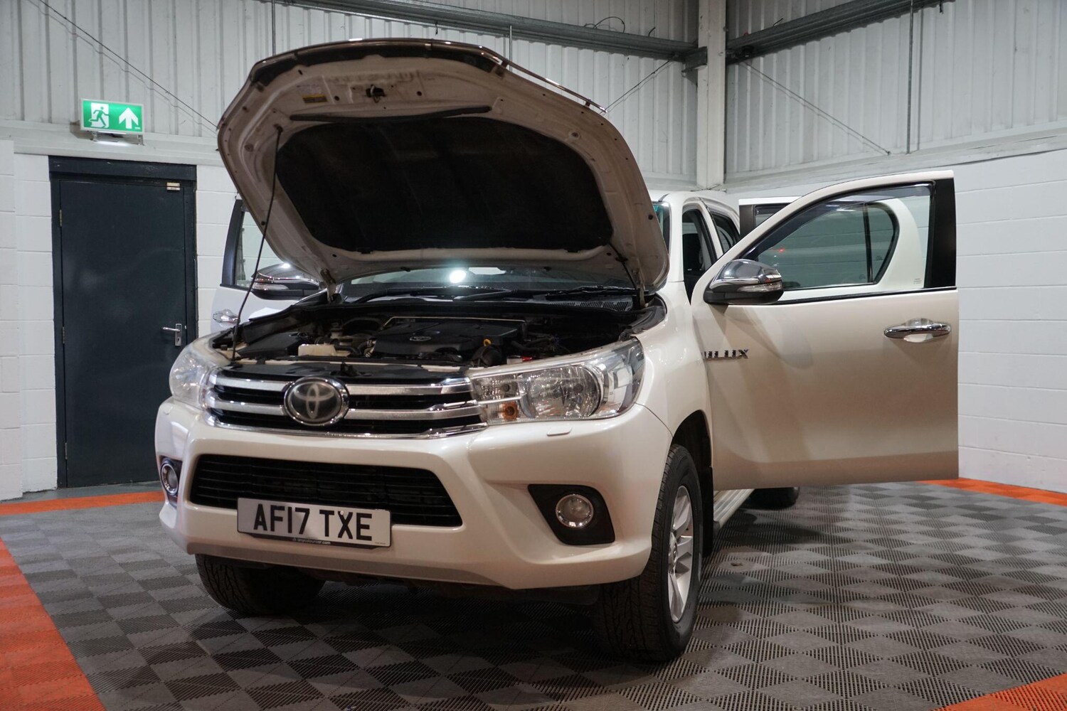 Used Toyota Hilux 2017 for sale - 77626300: Photo 75