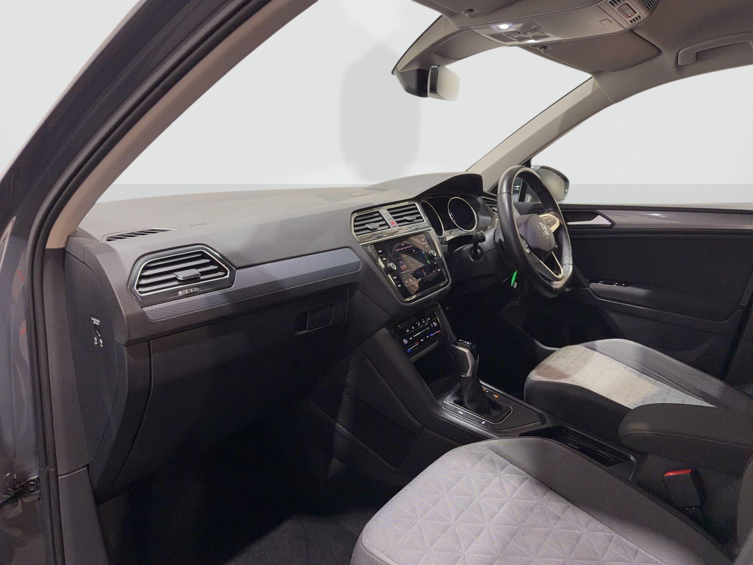 Used Volkswagen Tiguan 2022 for sale - 77425706: Photo 28