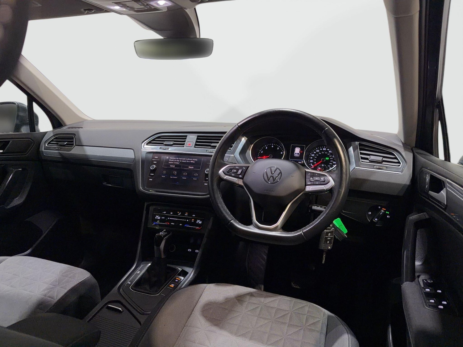 Used Volkswagen Tiguan 2022 for sale - 77425706: Photo 4