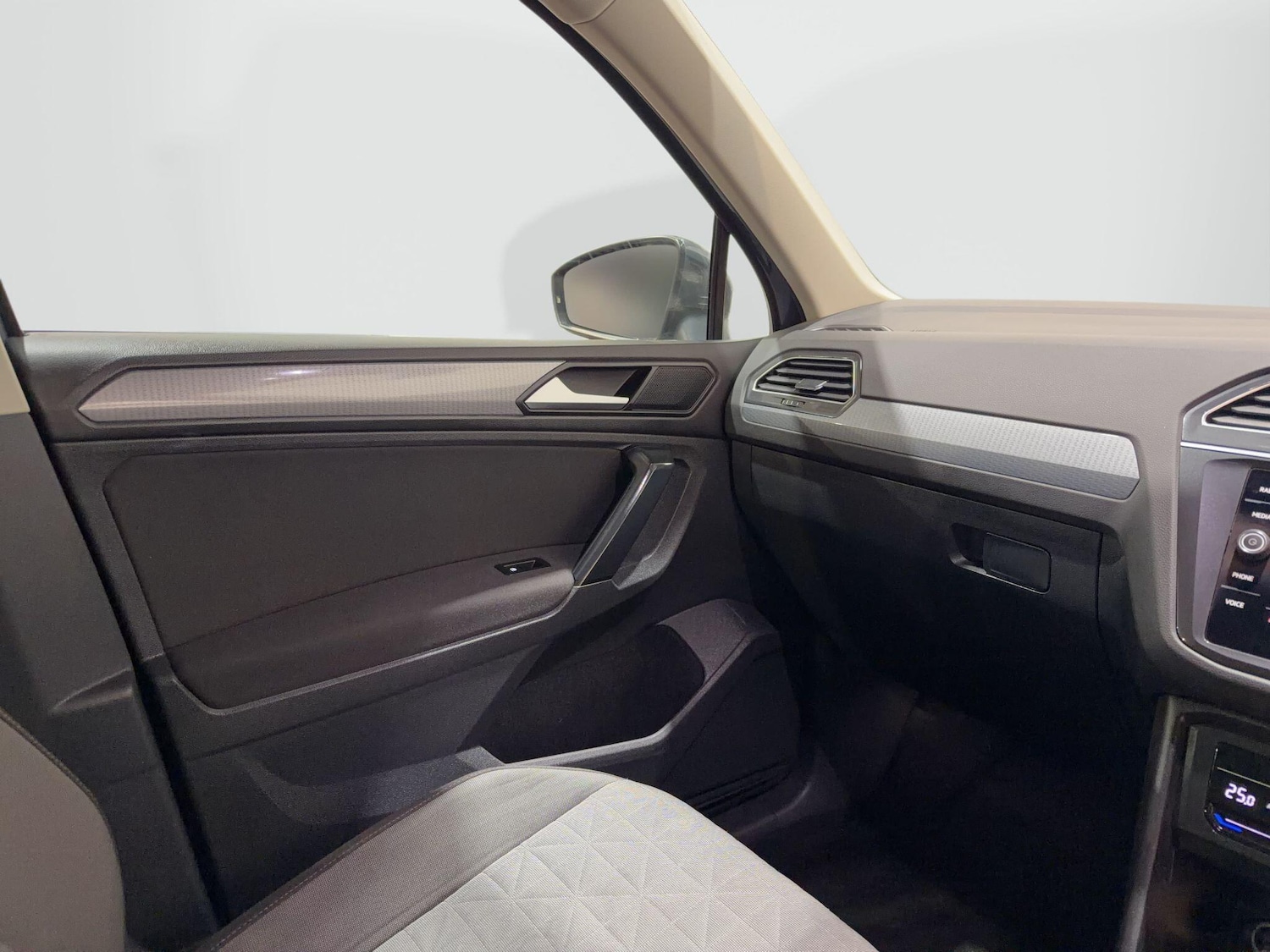 Used Volkswagen Tiguan 2022 for sale - 77425706: Photo 74