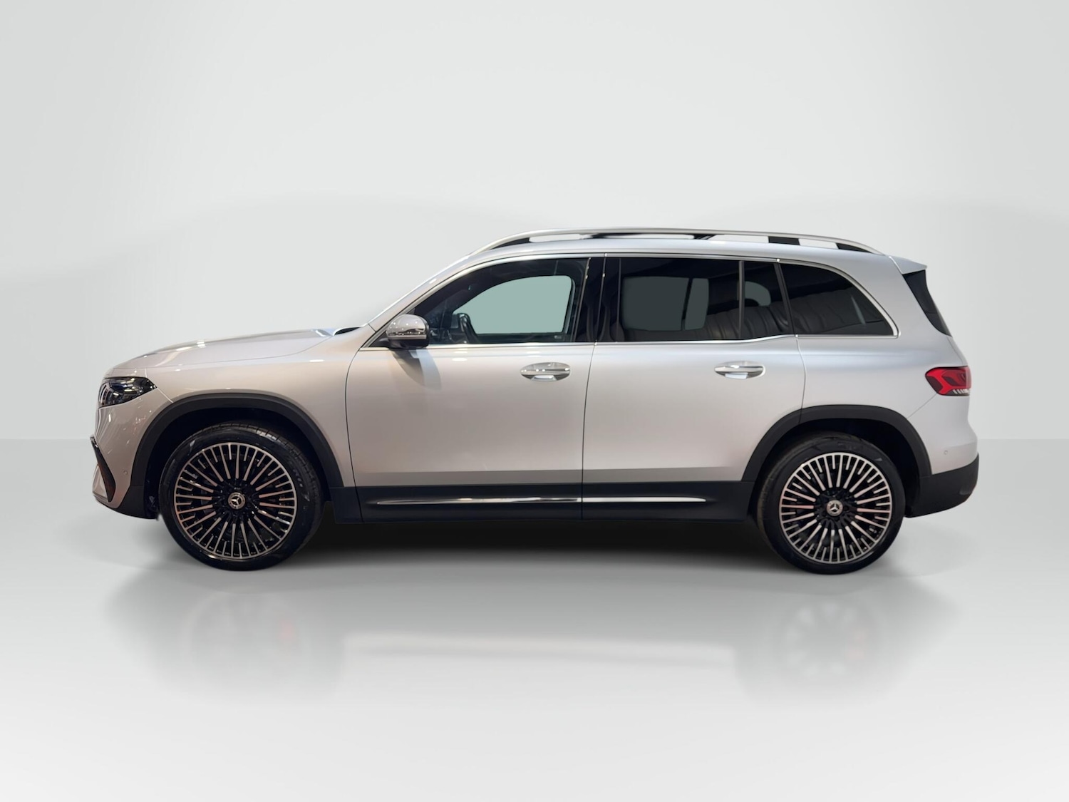 Used Mercedes-Benz EQB for sale - 78071927: Photo 2