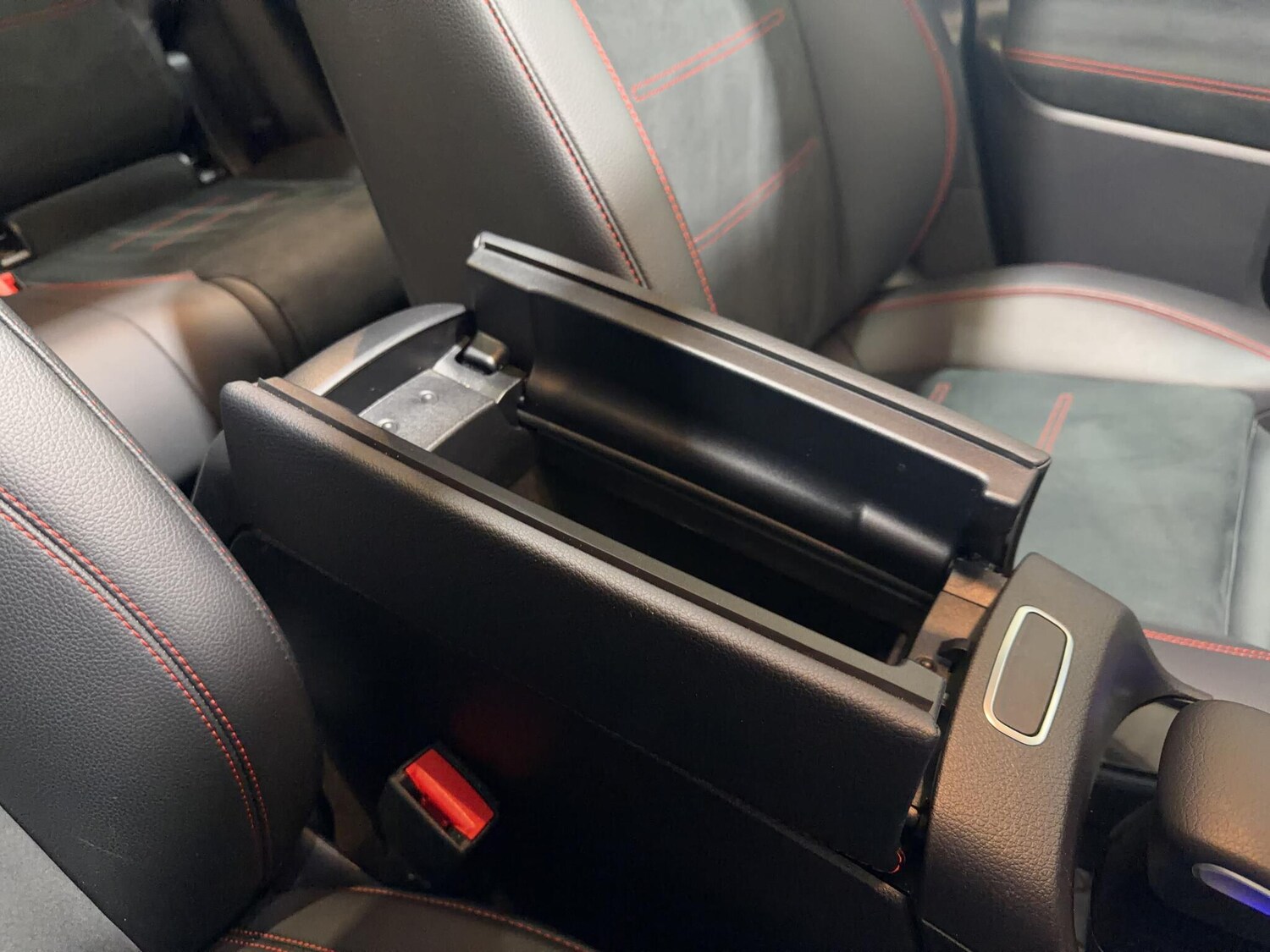 Used Mercedes-Benz EQB for sale - 78071927: Photo 78