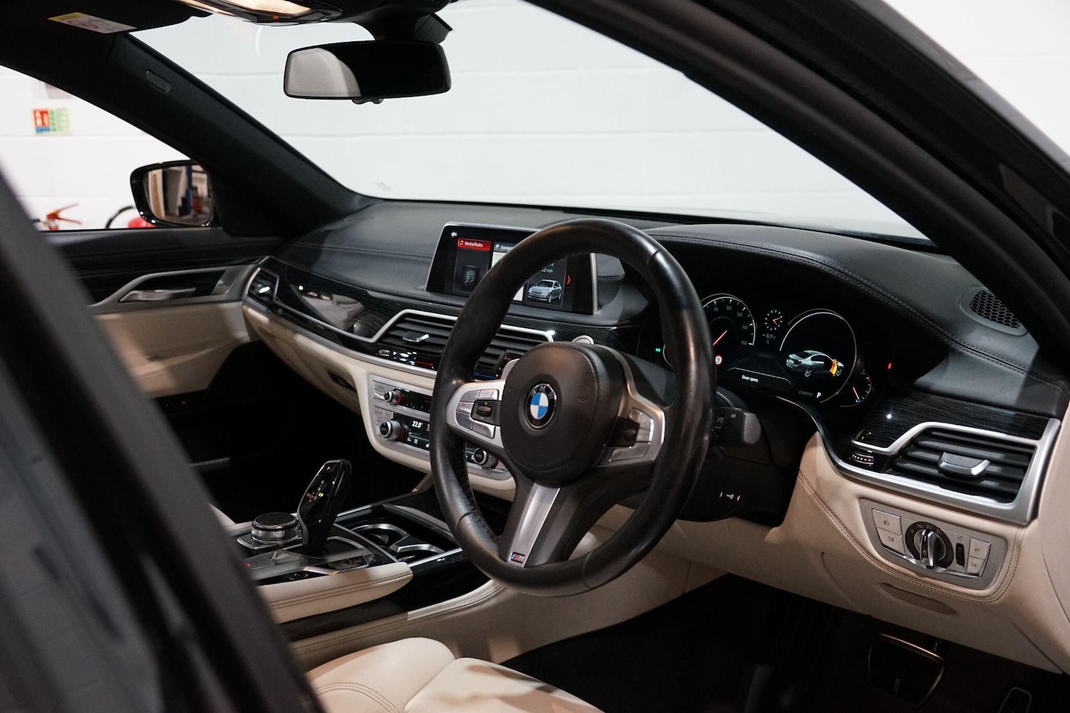 Used BMW 7 Series 2018 for sale - 77015835: Photo 19